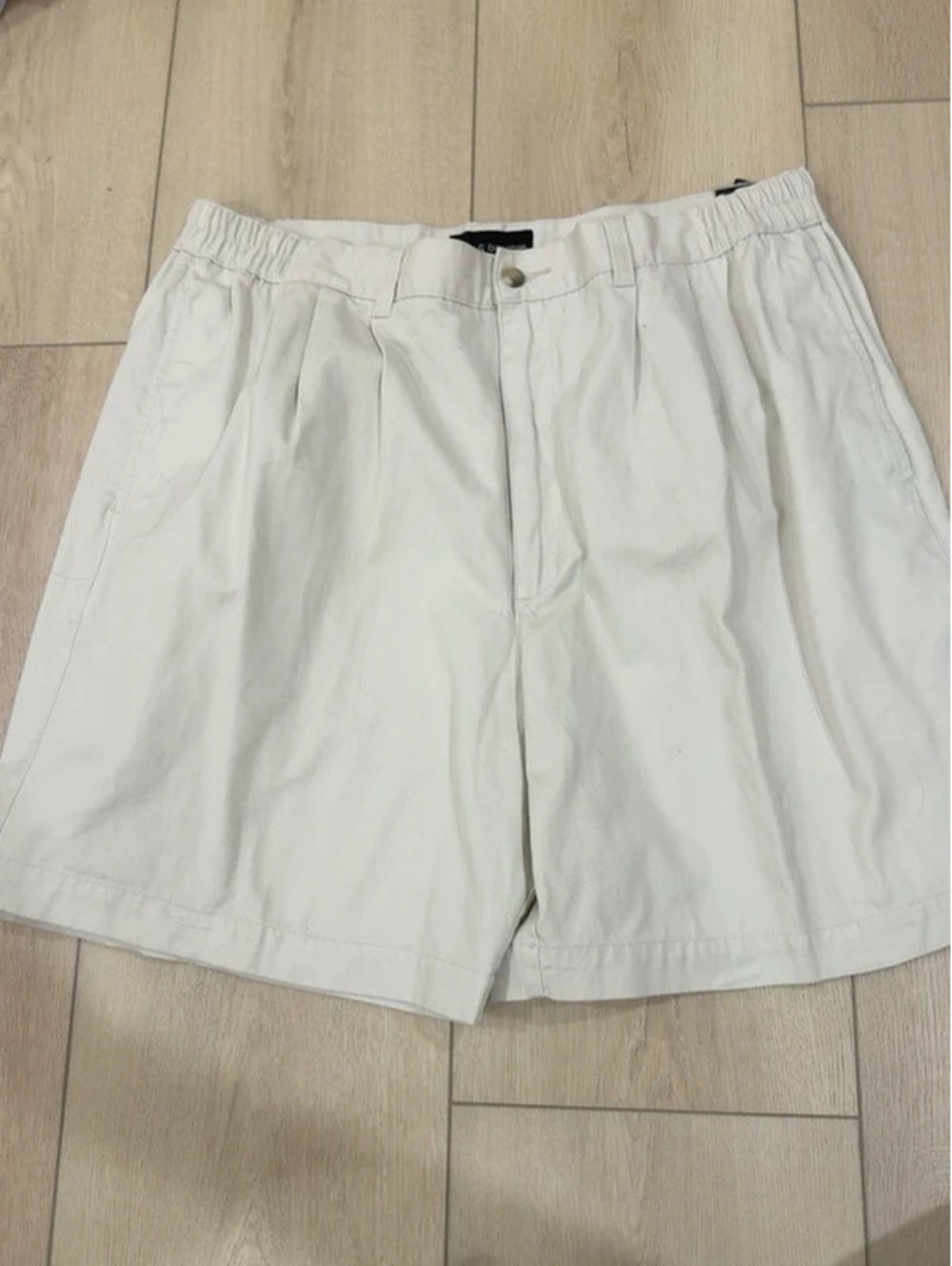 Croft & Barrow Men’s Comfort Waist Pleated Shorts Size 38 White 100% Cotton NWT